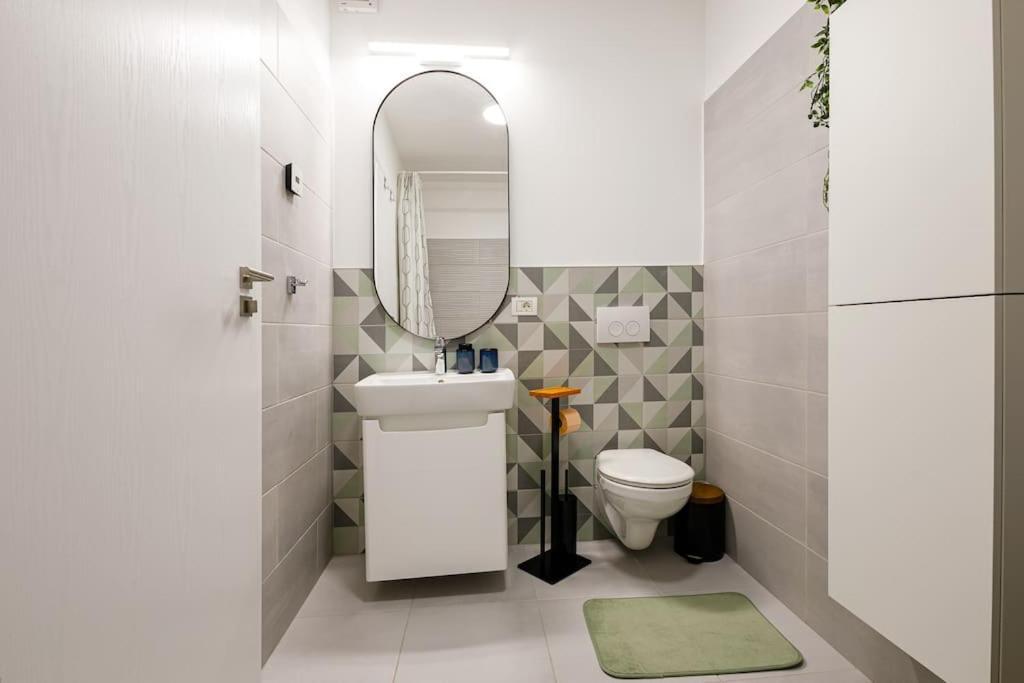 Luxury Apt. Near River & Parking Timisoara Exterior photo